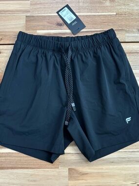 NWT Fabletics The One Short
